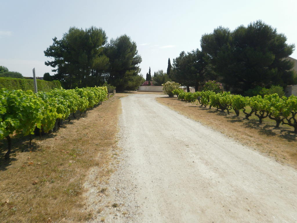 Bed and Breakfast Chambre Du Raisin Puyricard Exterior foto